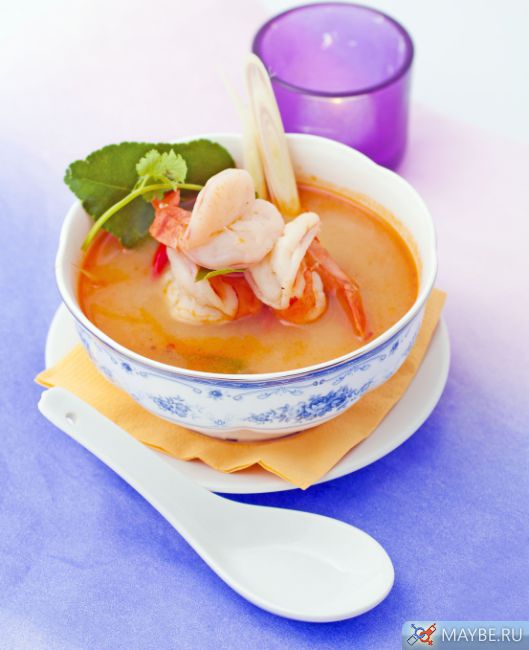 Покупка продуктов для тайской кулинарии.