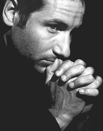   (David Duchovny)