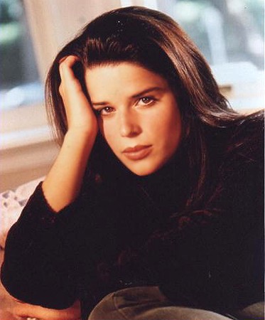   (Neve Campbell)