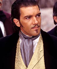   (Antonio Banderas)