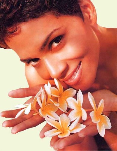   (Halle Berry)