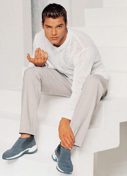   (Ricky Martin)