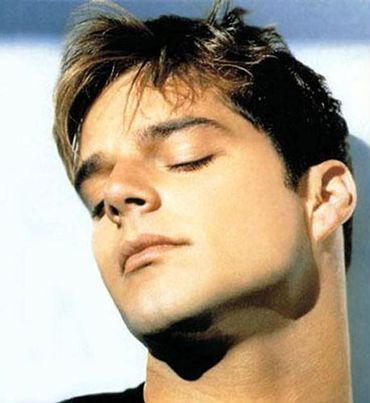   (Ricky Martin)